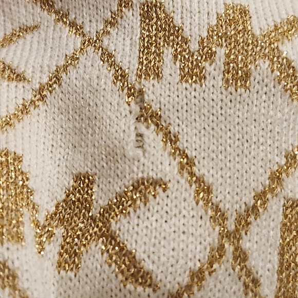 Michael Kors White and Gold Infinity Scarf * See Pic For A Flaw* - Picture 7 of 7